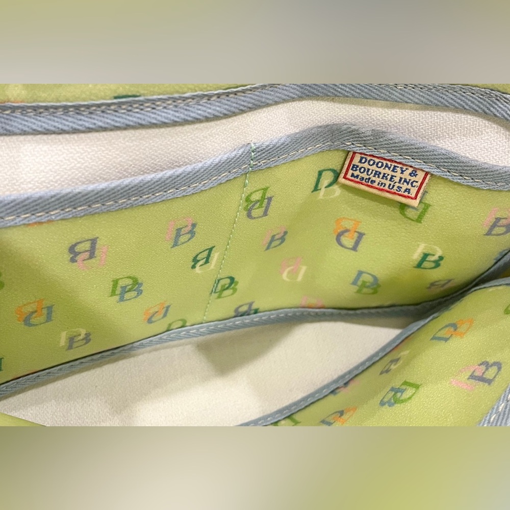 RARE DOONEY & BOURKE VINTAGE Y2K GREEN MULTICOLOR RAINBOW MONOGRAM TASSEL TOTE - Picture 8 of 13